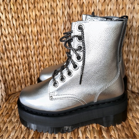New Dr.Martens Silver Metallic Jadon Max - Picture 8 of 12
